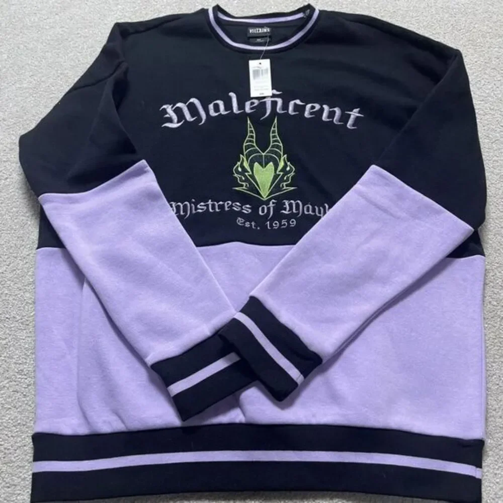 NEW‎ W/tags Disney Villains Sleeping Beauty Maleficent Mayhem Crewneck SZ Small